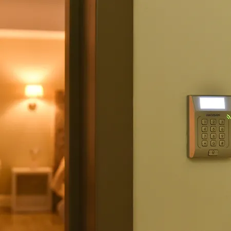Hotel Be 4*