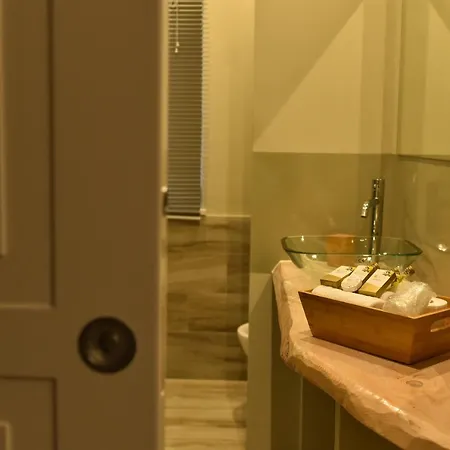 Be Hotel 4*